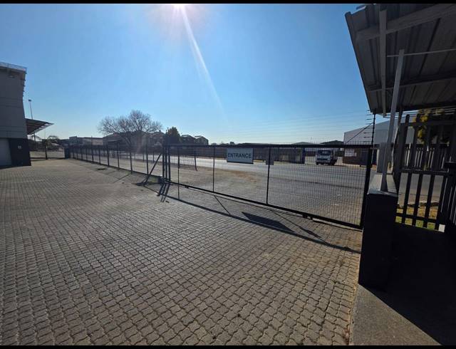 900M² WAREHOUSE TO LET IN ALRODE